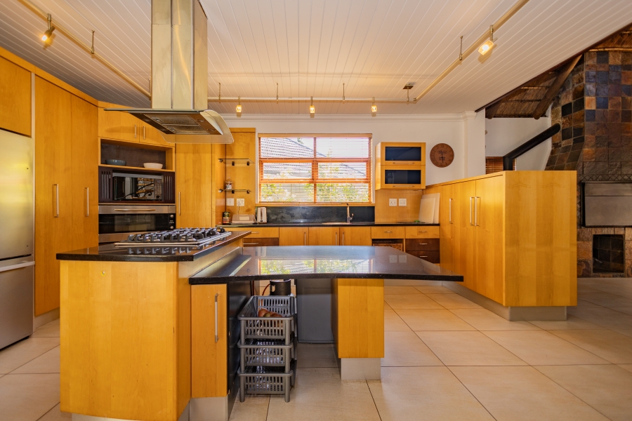 5 Bedroom Property for Sale in Langerug Western Cape